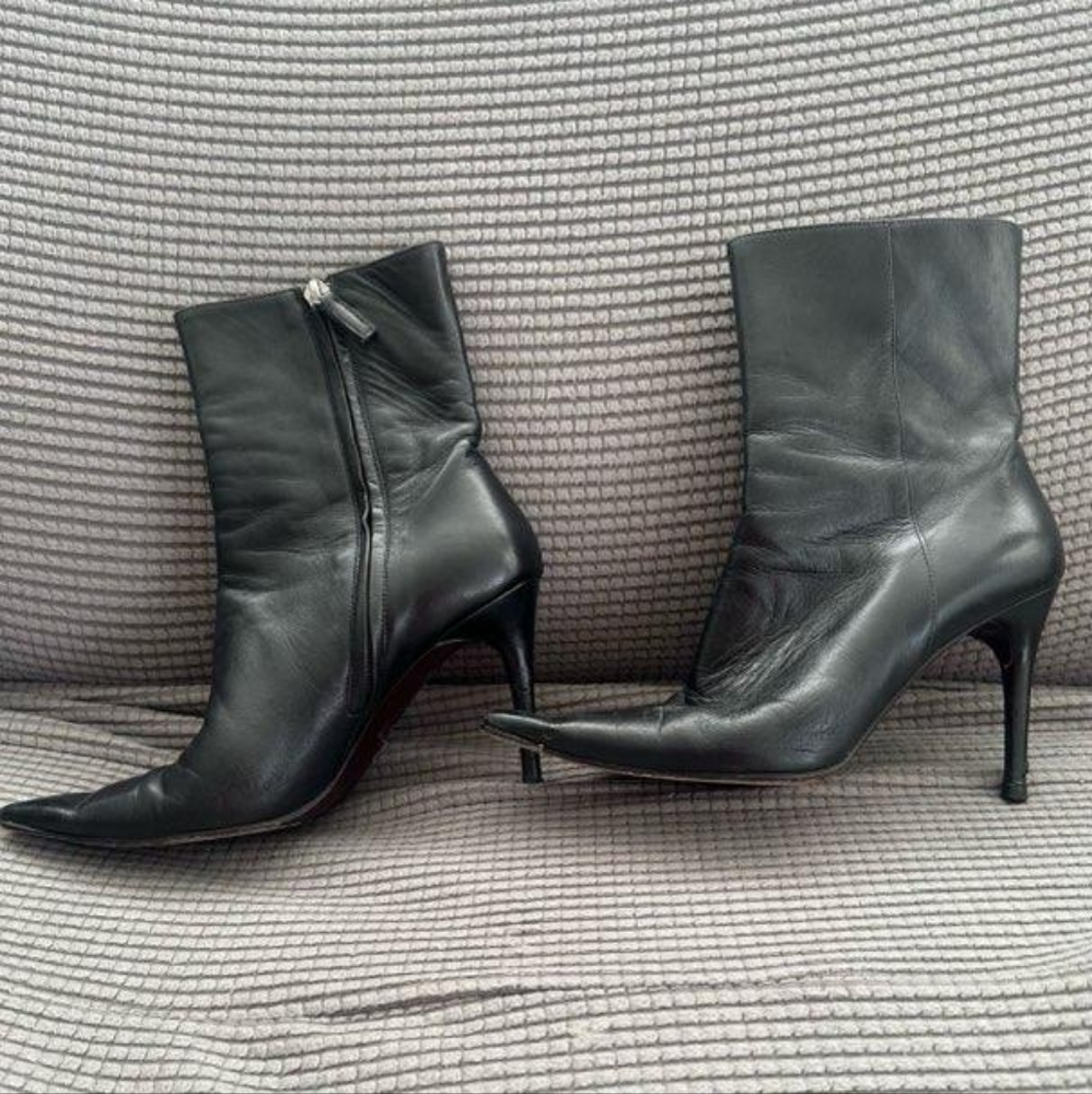 GUCCI boots. Authentic.